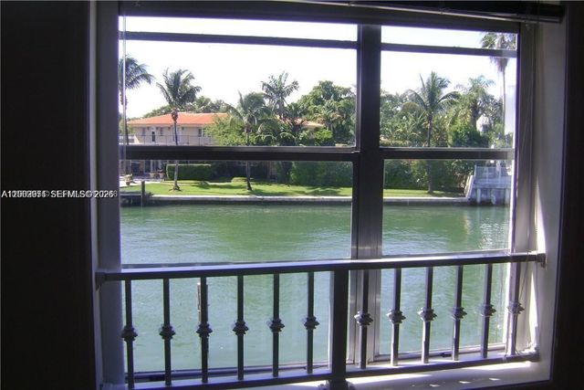 4812 Pine Tree Drive 201, Miami Beach, FL 33140