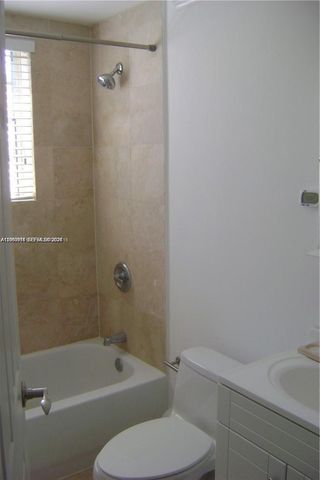 4812 Pine Tree Drive 201, Miami Beach, FL 33140