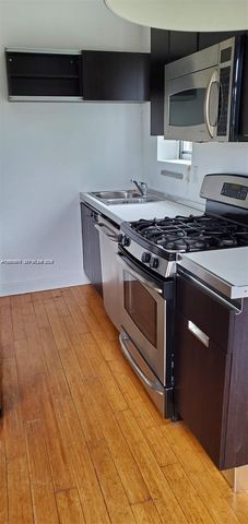 4812 Pine Tree Drive 201, Miami Beach, FL 33140
