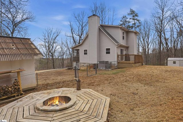 315 Valley Drive, Walhalla, SC 29691