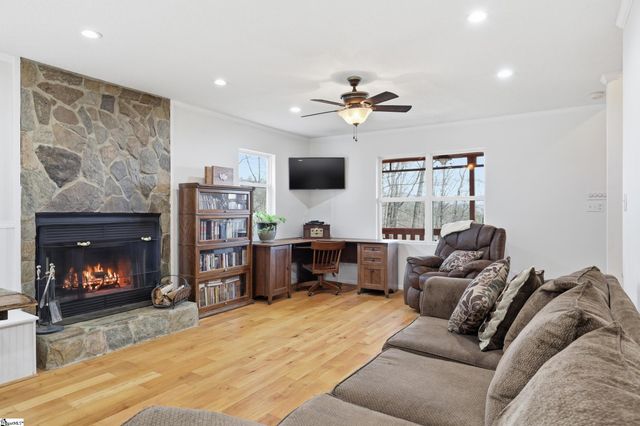 315 Valley Drive, Walhalla, SC 29691