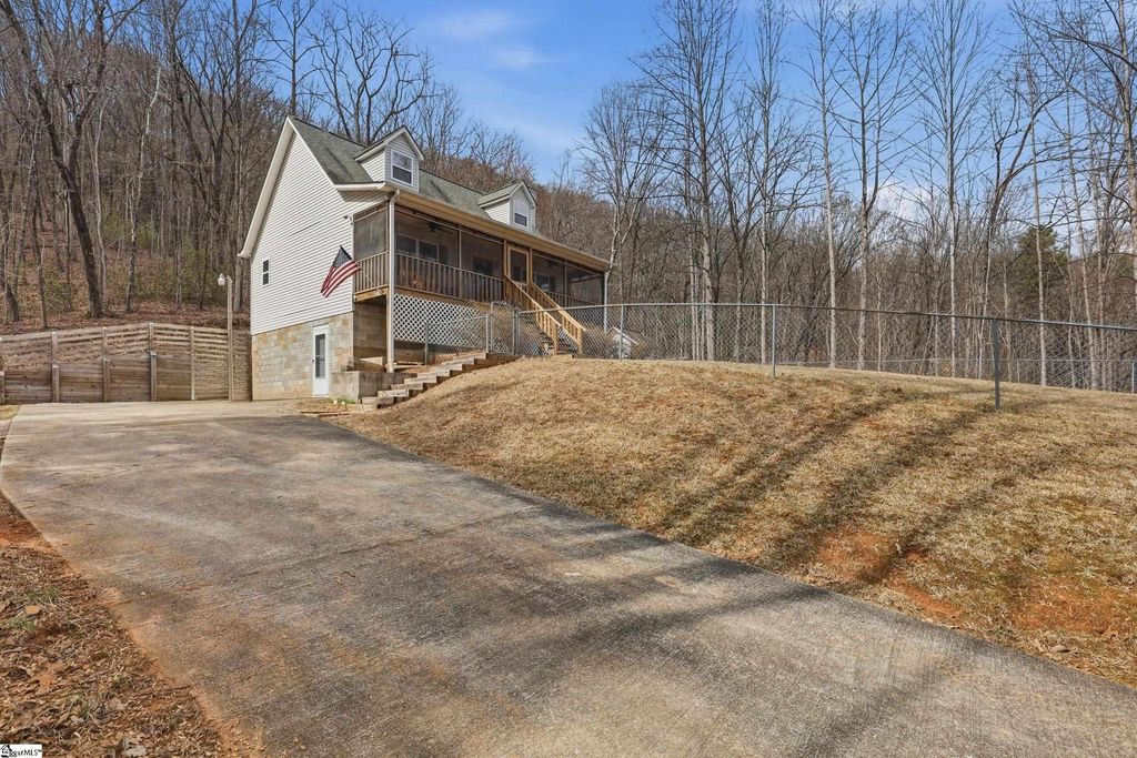 315 Valley Drive, Walhalla, SC 29691