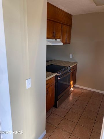 1930 W 24th Street C, Panama City, FL 32405