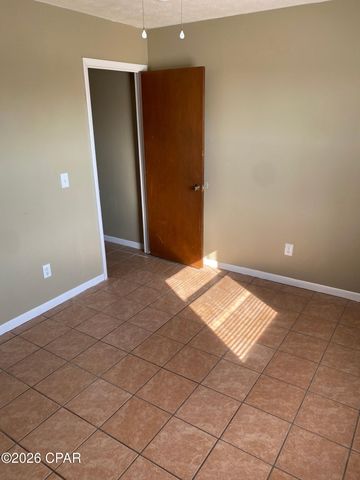 1930 W 24th Street C, Panama City, FL 32405