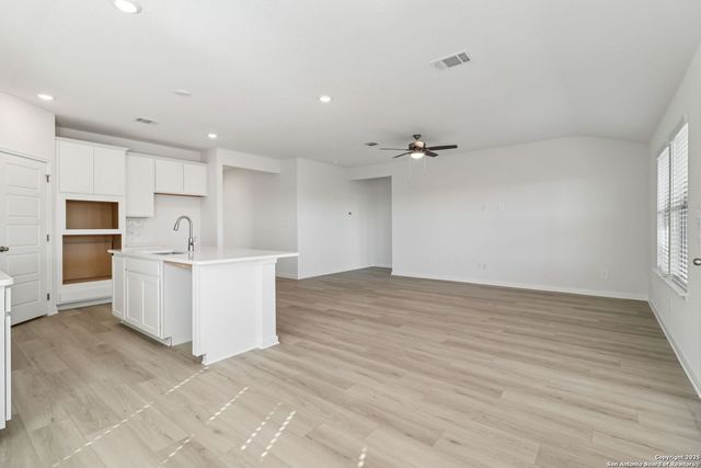 122 Dakota Ridge, Cibolo, TX 78108