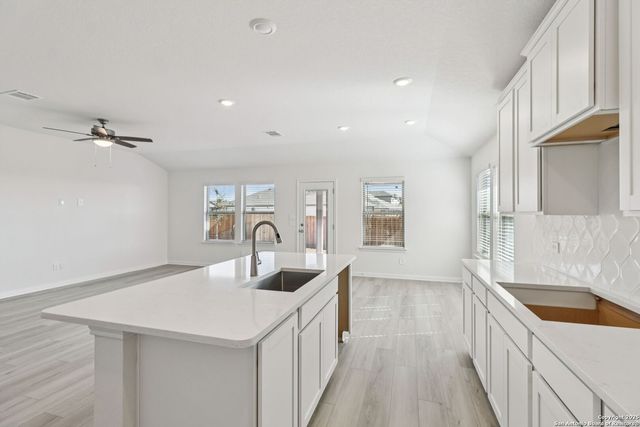 122 Dakota Ridge, Cibolo, TX 78108