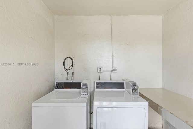 5771 SW 36th Court 301, Davie, FL 33314