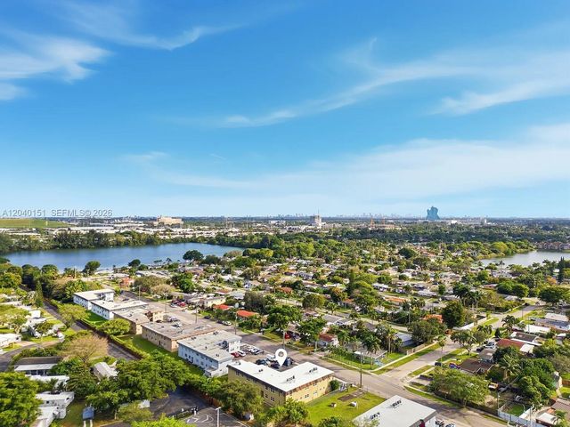 5771 SW 36th Court 301, Davie, FL 33314
