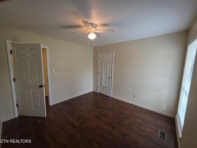 1750 Meadow Ridge Circle, Sevierville, TN 37862