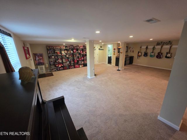 1750 Meadow Ridge Circle, Sevierville, TN 37862