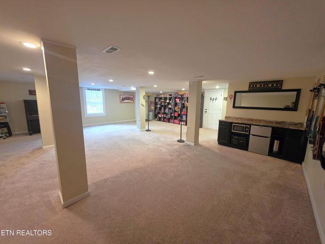 1750 Meadow Ridge Circle, Sevierville, TN 37862