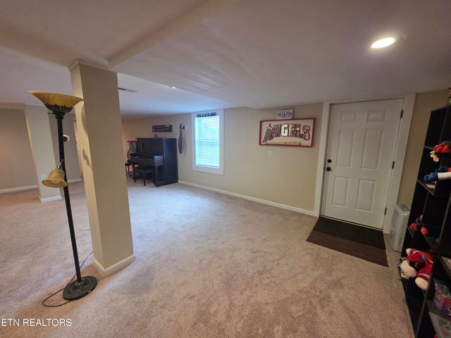1750 Meadow Ridge Circle, Sevierville, TN 37862