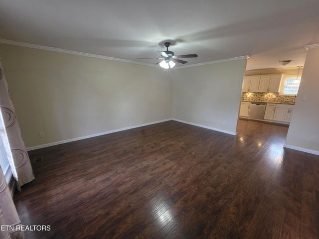 1750 Meadow Ridge Circle, Sevierville, TN 37862