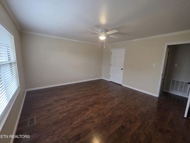 1750 Meadow Ridge Circle, Sevierville, TN 37862