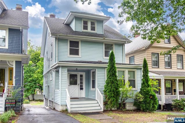 51 Riggs Place 2nd Floor, South Orange Village, NJ 07079