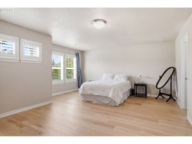 11305 Nw 2ND Ct, Vancouver, WA 98685