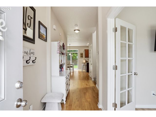 11305 Nw 2ND Ct, Vancouver, WA 98685