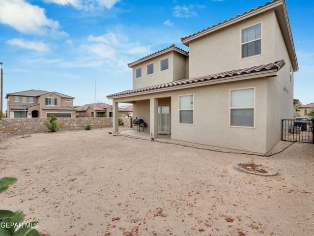 12400 CHAMBERLAIN Drive, Horizon City, TX 79928