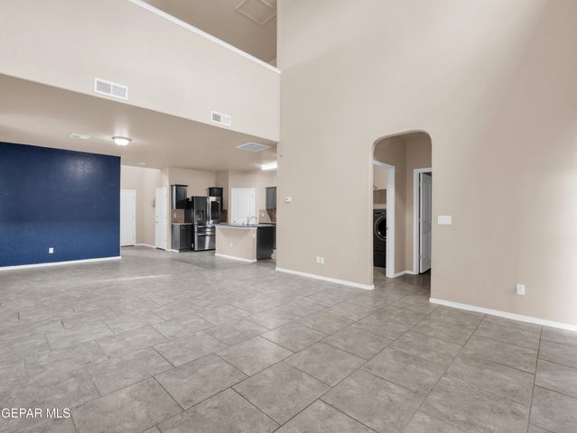 12400 CHAMBERLAIN Drive, Horizon City, TX 79928