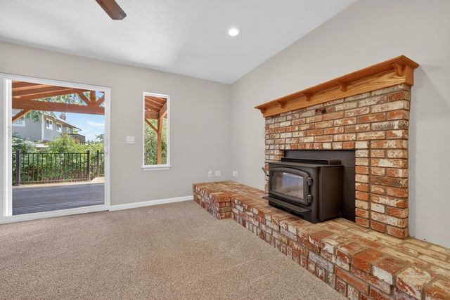 3432 Fernbrook Ct, Cameron Park, CA 95682