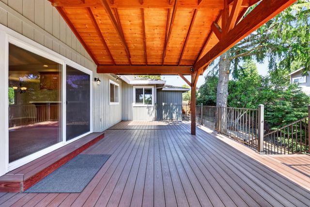 3432 Fernbrook Ct, Cameron Park, CA 95682