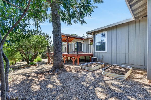 3432 Fernbrook Ct, Cameron Park, CA 95682