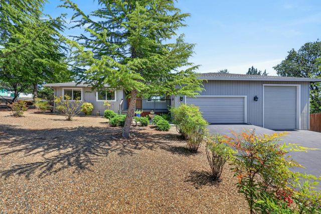 3432 Fernbrook Ct, Cameron Park, CA 95682