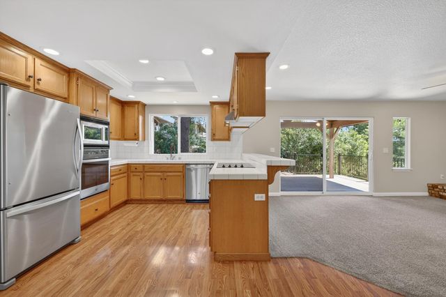 3432 Fernbrook Ct, Cameron Park, CA 95682