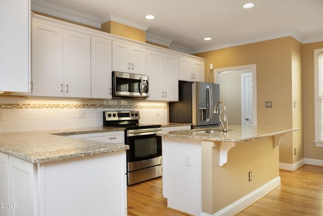 520 Highgrove Drive, Chapel Hill, NC 27516