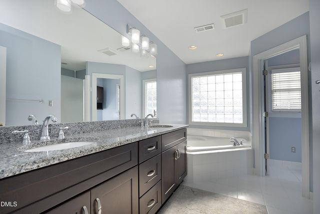 520 Highgrove Drive, Chapel Hill, NC 27516