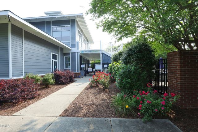 520 Highgrove Drive, Chapel Hill, NC 27516