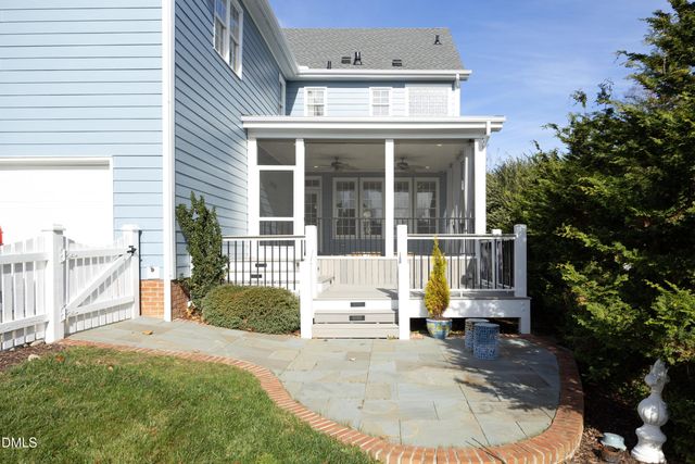 520 Highgrove Drive, Chapel Hill, NC 27516