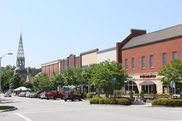 520 Highgrove Drive, Chapel Hill, NC 27516