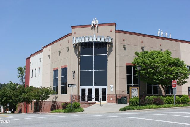 520 Highgrove Drive, Chapel Hill, NC 27516