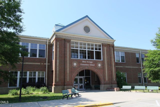 520 Highgrove Drive, Chapel Hill, NC 27516