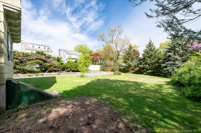 6 Helena Avenue, White Plains, NY 10605