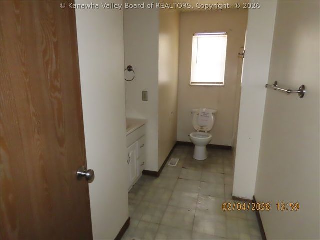 5247 Silverado Lane, Cross Lanes, WV 25313