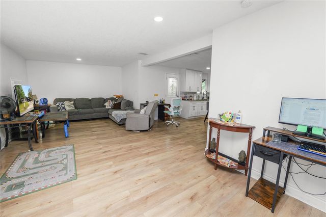 124 GRIFFIN AVENUE, Lakeland, FL 33801