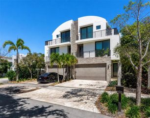 104 NE 16th Terrace, Fort Lauderdale, FL 33301