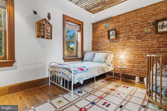 1205 S 8TH ST, Philadelphia, PA 19147