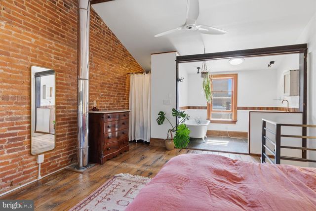 1205 S 8TH ST, Philadelphia, PA 19147