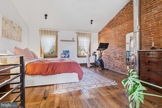 1205 S 8TH ST, Philadelphia, PA 19147
