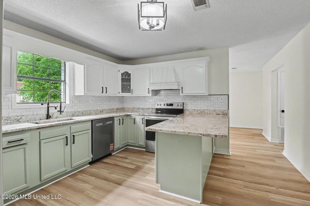 2616 Gina Street, Pascagoula, MS 39581