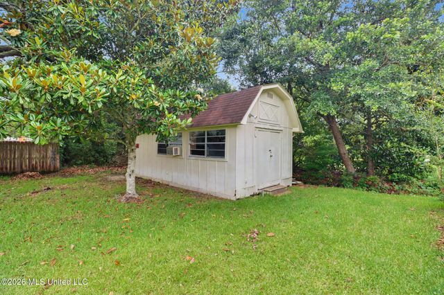 2616 Gina Street, Pascagoula, MS 39581