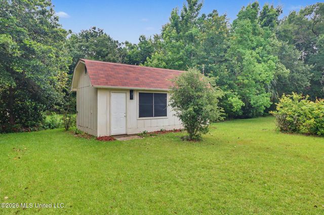 2616 Gina Street, Pascagoula, MS 39581