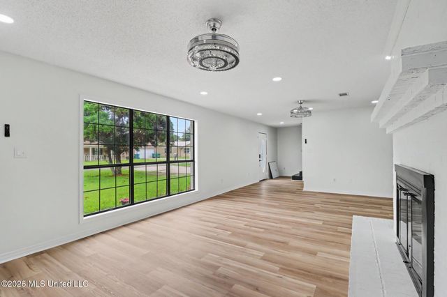 2616 Gina Street, Pascagoula, MS 39581