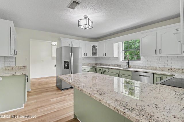 2616 Gina Street, Pascagoula, MS 39581