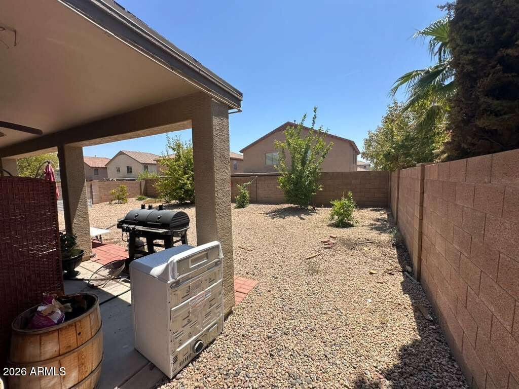 17023 W IPSWITCH Way, Surprise, AZ 85374 — photo 2