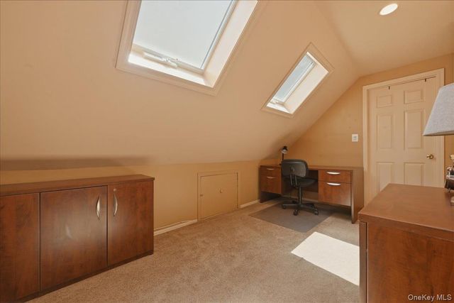 30 Universe Drive, Levittown, NY 11756