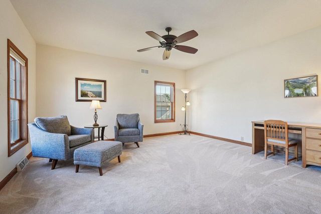 6435 W River Pointe DRIVE, Franklin, WI 53132